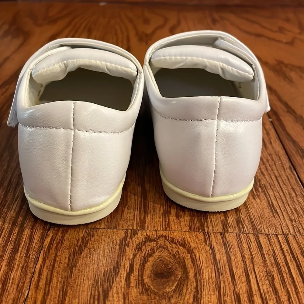 JOSMO baby white shoes with Velcro strap / christening / walking / size 6